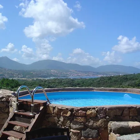 Bergerie Fiora, Domaine De L Ogliastru *