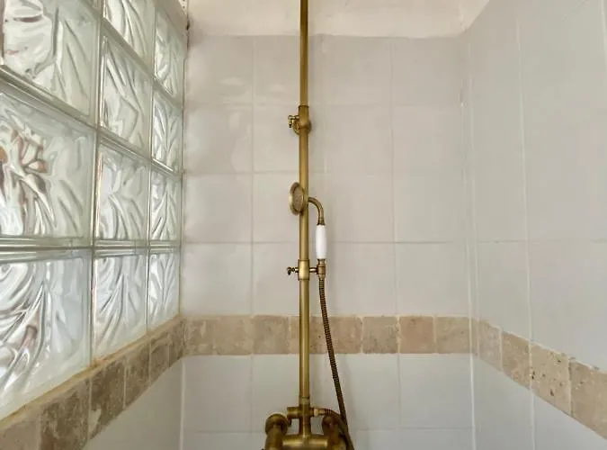 Bergerie Fiora, Domaine De L Ogliastru Olmeto (Corsica)