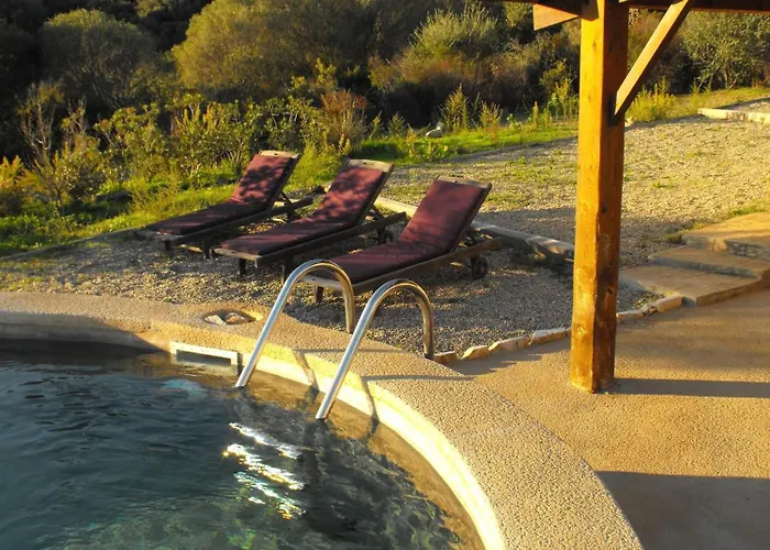 Bergerie Fiora, Domaine De L Ogliastru *