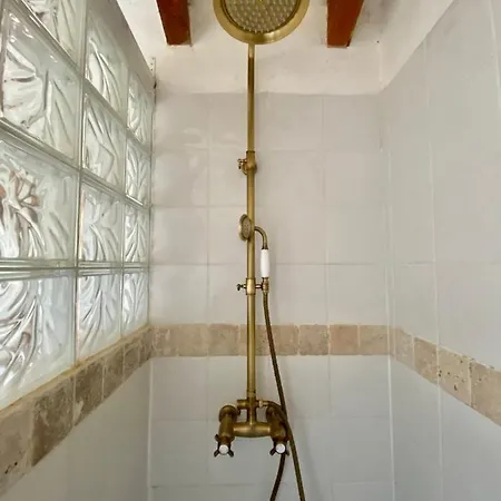 Bergerie Fiora, Domaine De L Ogliastru Olmeto (Corsica)